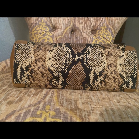 Coach east west shopper - Picture 3 of 10